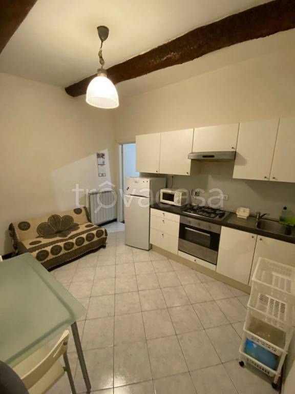 appartamento in affitto a Genova in zona Sottoripa / Maddalena / Molo