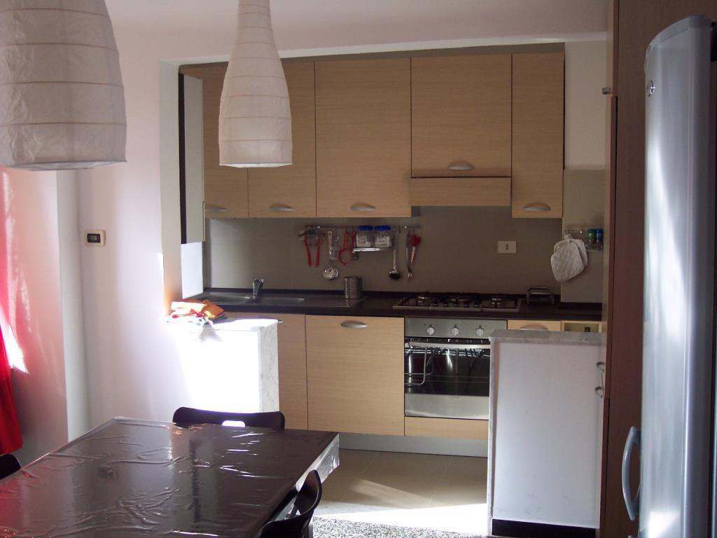 camera singola in affitto a Genova in zona Sottoripa / Maddalena / Molo