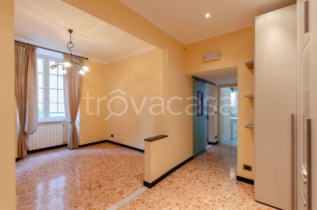 appartamento in affitto a Genova in zona Castelletto