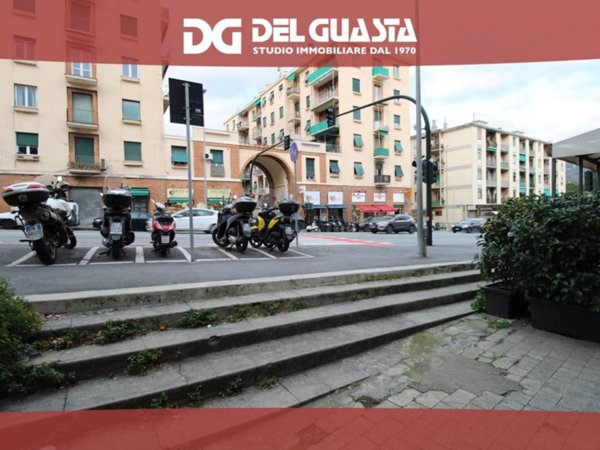 negozio in affitto a Genova in zona Albaro