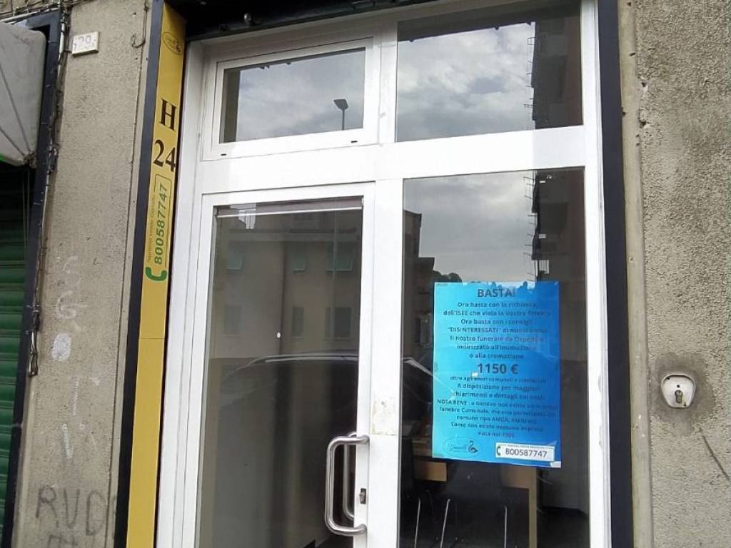 negozio in affitto a Genova in zona Lagaccio / Granarolo