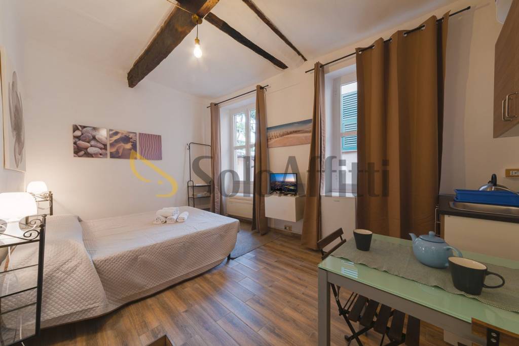 monolocale in affitto a Genova in zona Sottoripa / Maddalena / Molo