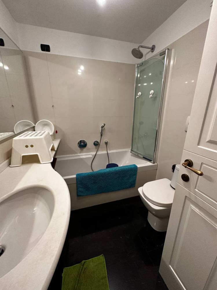 appartamento in affitto a Genova in zona Sottoripa / Maddalena / Molo