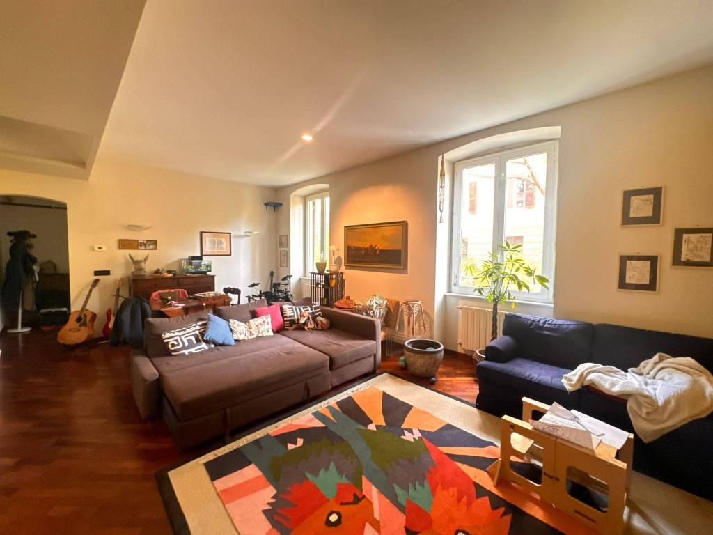 appartamento in affitto a Genova in zona Carignano