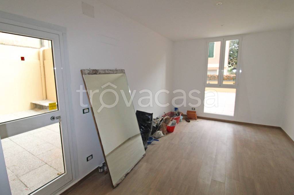 negozio in affitto a Genova in zona Castelletto