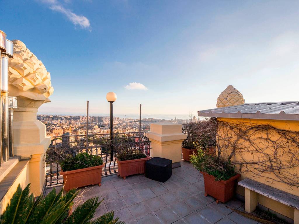 appartamento in affitto a Genova in zona Castelletto