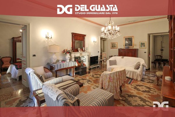 appartamento in affitto a Genova in zona Castelletto