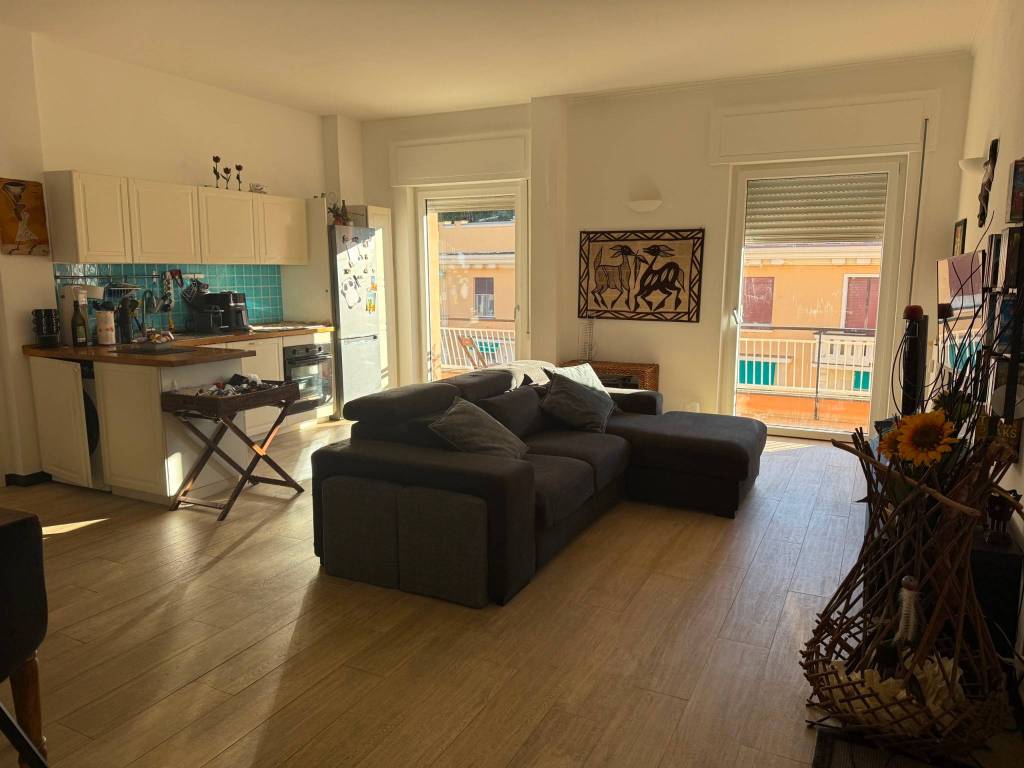 appartamento in affitto a Genova in zona Sturla