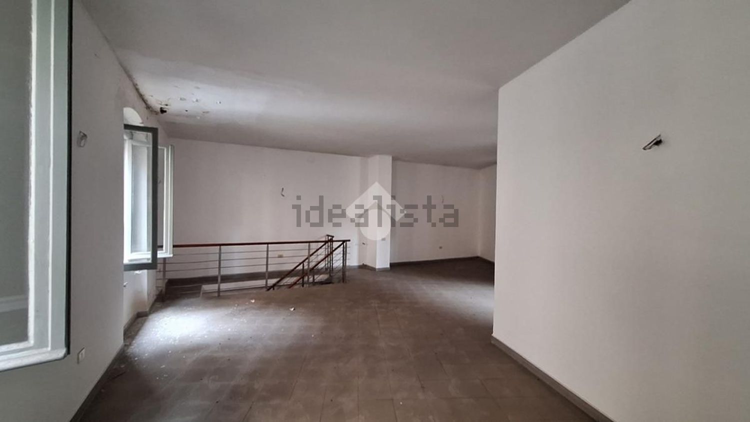 negozio in affitto a Genova in zona Bolzaneto