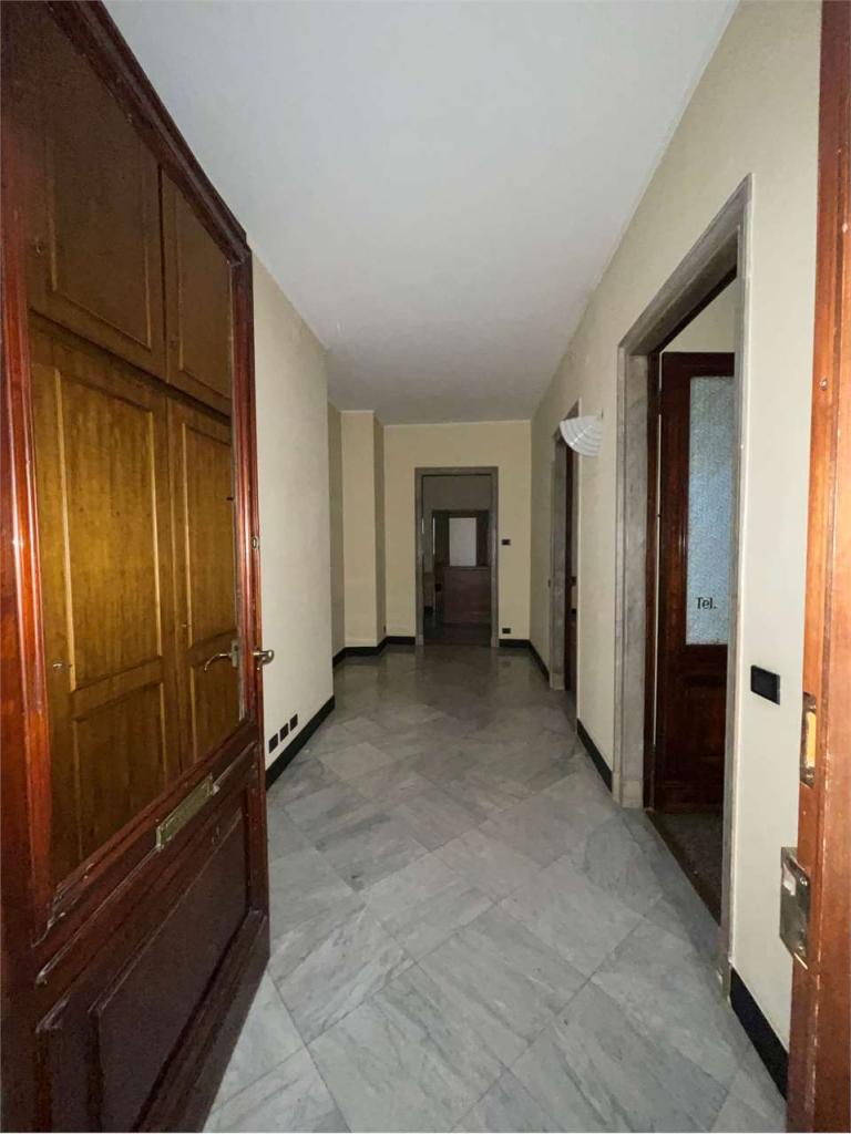 negozio in affitto a Genova