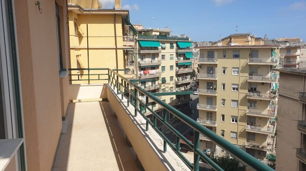 appartamento in affitto a Genova in zona Sestri Ponente