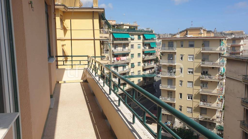 appartamento in affitto a Genova in zona Sestri Ponente
