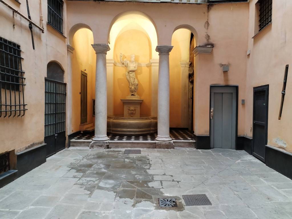 appartamento in affitto a Genova in zona Centro Storico
