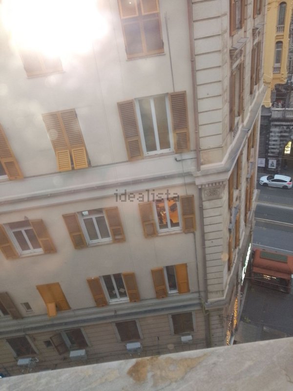 ufficio in affitto a Genova in zona San Vincenzo