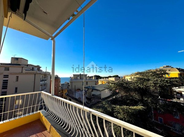 appartamento in affitto a Genova in zona Quarto dei Mille