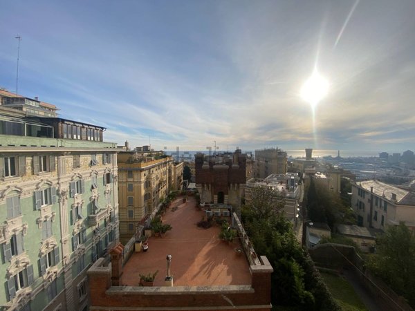 appartamento in affitto a Genova in zona Castelletto