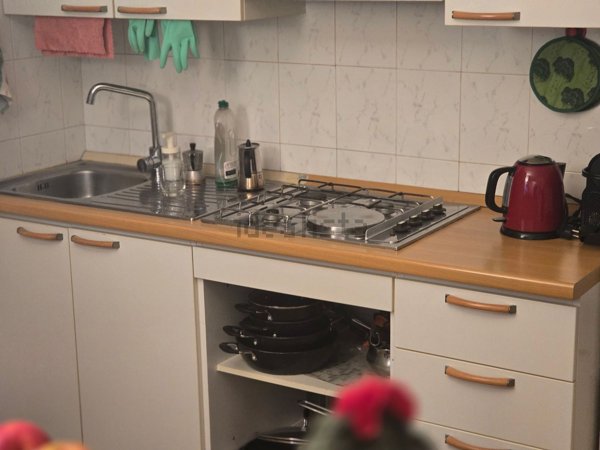 appartamento in affitto a Genova in zona Sottoripa / Maddalena / Molo