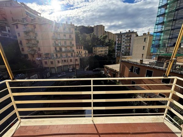 appartamento in affitto a Genova in zona Quezzi