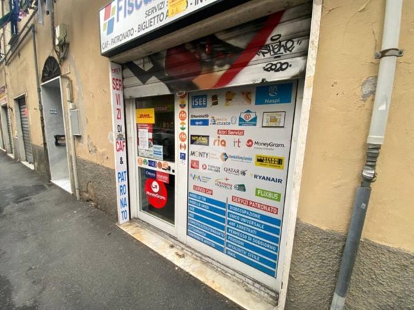 negozio in affitto a Genova in zona Sestri Ponente