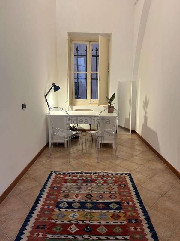 ufficio in affitto a Genova in zona Sottoripa / Maddalena / Molo