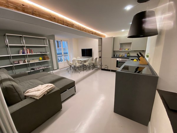 appartamento in affitto a Genova in zona Sottoripa / Maddalena / Molo