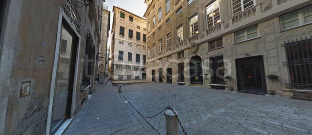 appartamento in affitto a Genova in zona Sottoripa / Maddalena / Molo