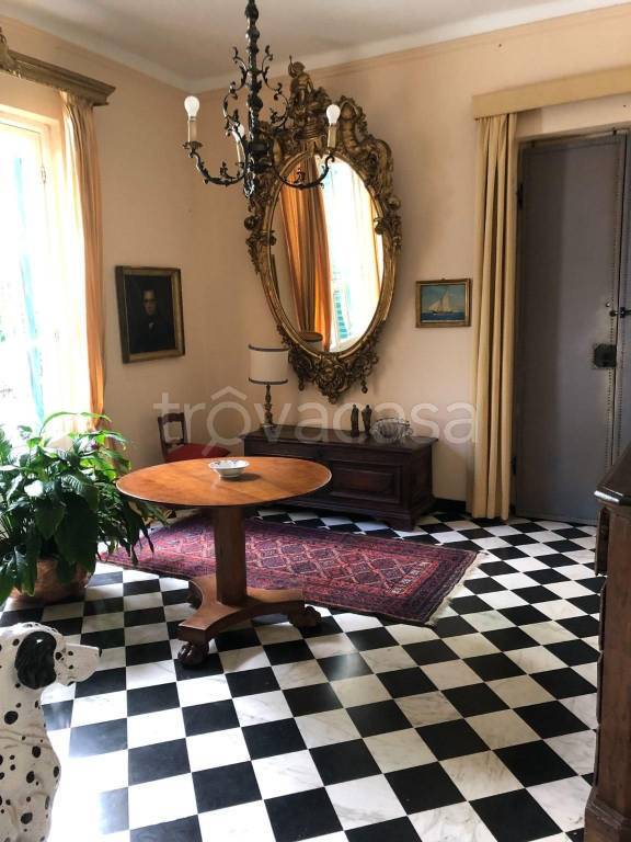 appartamento in affitto a Genova in zona Sottoripa / Maddalena / Molo