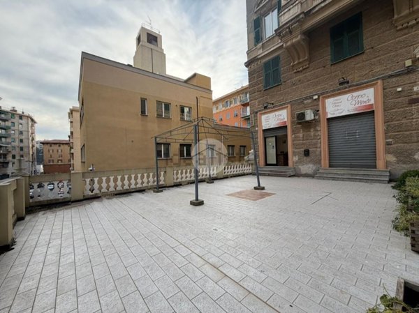 locale commerciale in affitto a Genova in zona San Fruttuoso