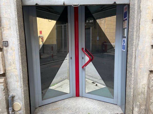 negozio in affitto a Genova in zona Cornigliano