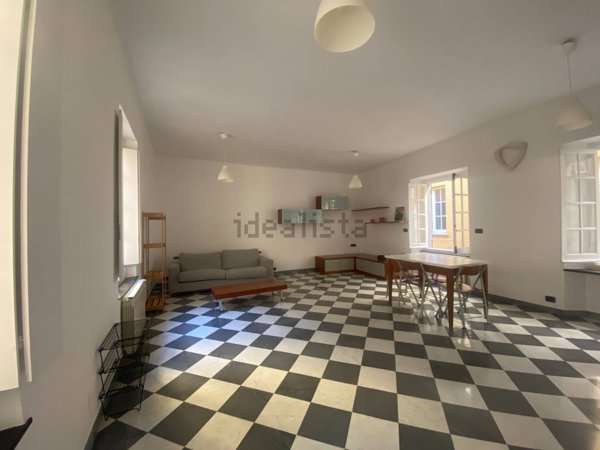 appartamento in affitto a Genova in zona Sottoripa / Maddalena / Molo