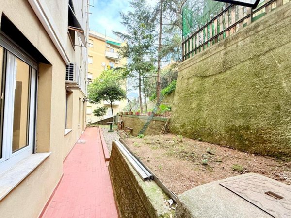 pentavano in affitto a Genova