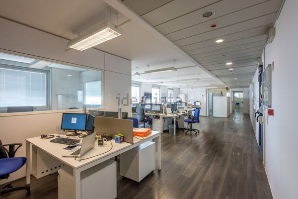 ufficio in affitto a Genova in zona Sampierdarena