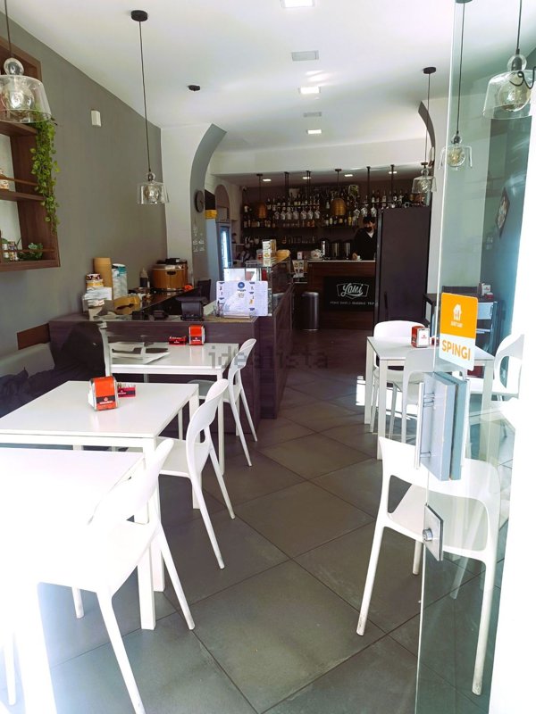 negozio in affitto a Genova in zona Castelletto