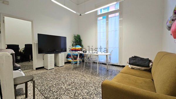 ufficio in affitto a Genova in zona Portoria / Piccapietra