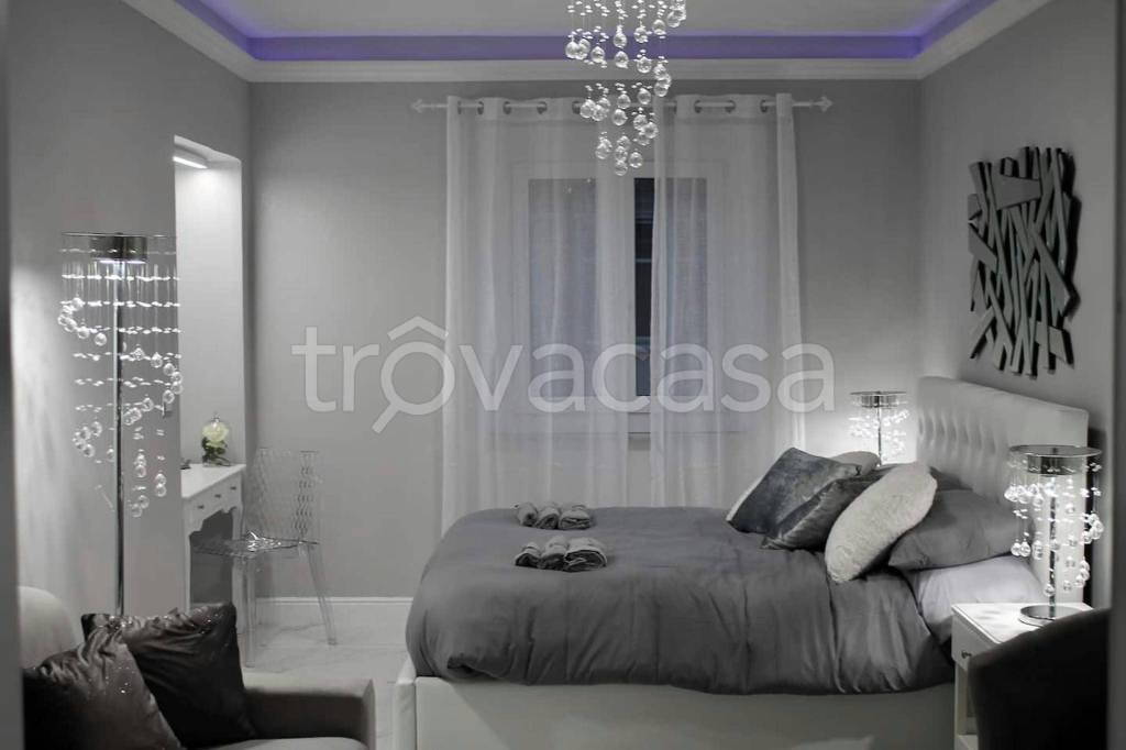 appartamento in affitto a Genova in zona Sottoripa / Maddalena / Molo