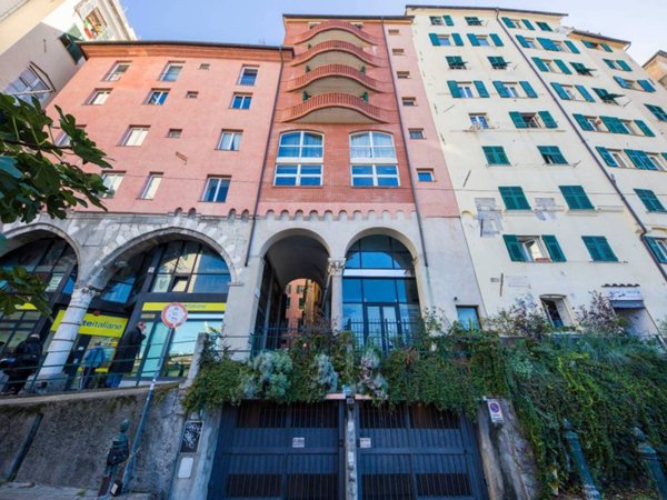 appartamento in affitto a Genova in zona Sottoripa / Maddalena / Molo