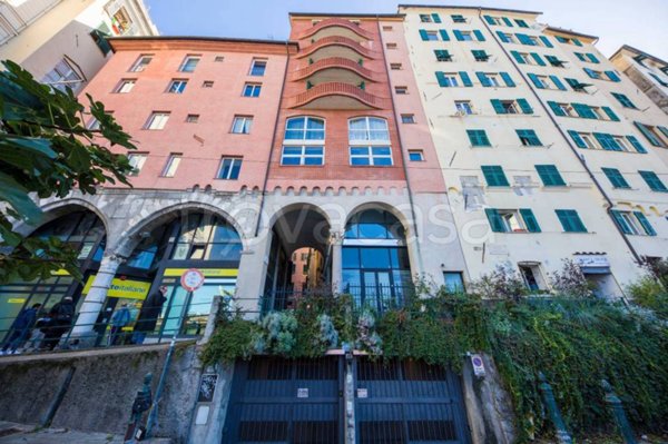appartamento in affitto a Genova in zona Sottoripa / Maddalena / Molo