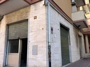 locale commerciale in affitto a Genova in zona San Fruttuoso