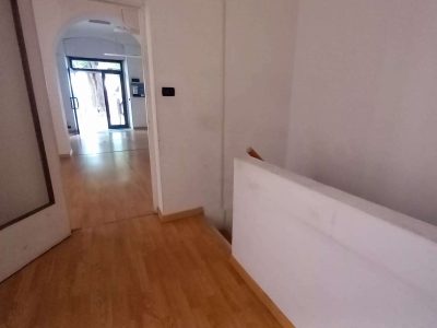 locale commerciale in affitto a Genova in zona San Vincenzo