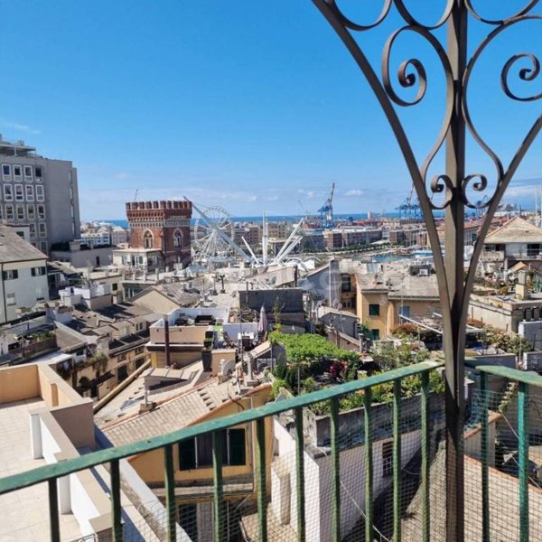 appartamento in affitto a Genova in zona Sottoripa / Maddalena / Molo