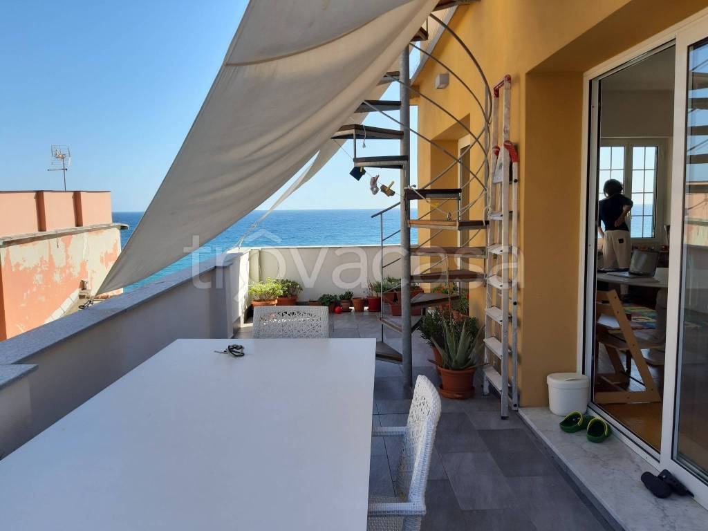 appartamento in affitto a Genova in zona Nervi