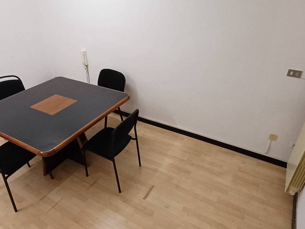 ufficio in affitto a Genova