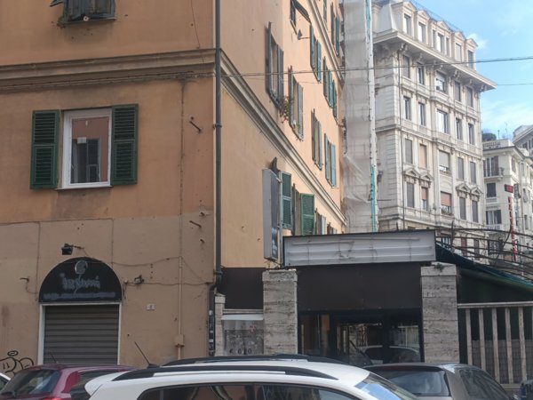 locale commerciale in affitto a Genova in zona Foce