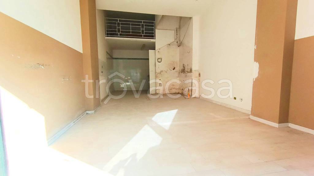 negozio in affitto a Genova in zona Quezzi