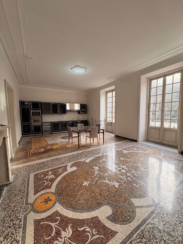 appartamento in affitto a Genova in zona Castelletto