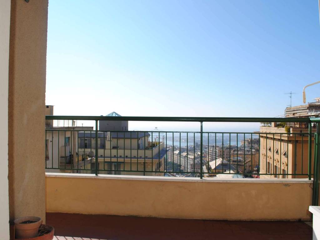 appartamento in affitto a Genova in zona Castelletto