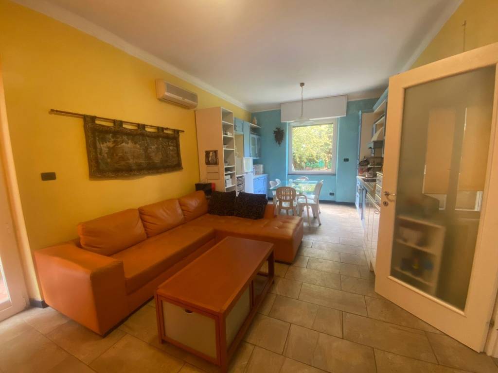 appartamento in affitto a Genova in zona Sestri Ponente