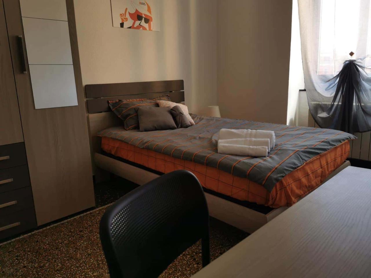 negozio in affitto a Genova in zona Lagaccio / Granarolo