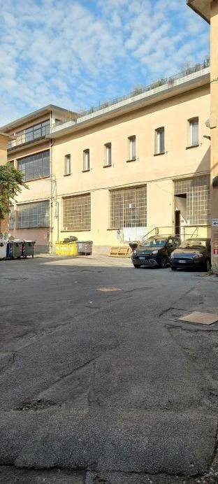 locale commerciale in affitto a Genova in zona San Quirico