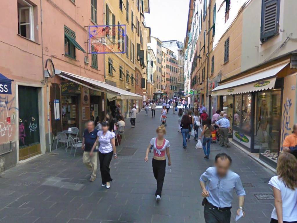negozio in affitto a Genova in zona San Vincenzo
